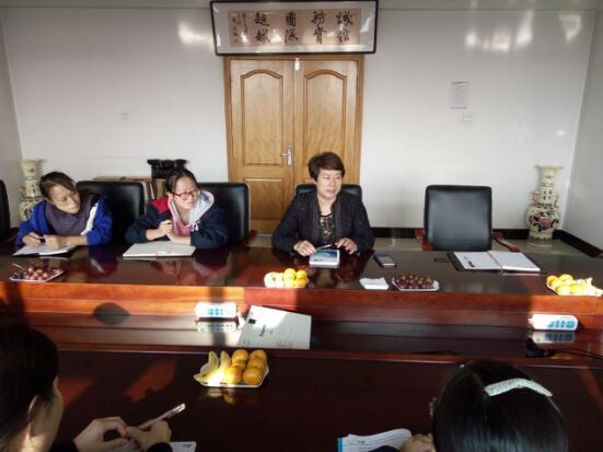 青岛米兰(milan)体育举行育儿座谈会