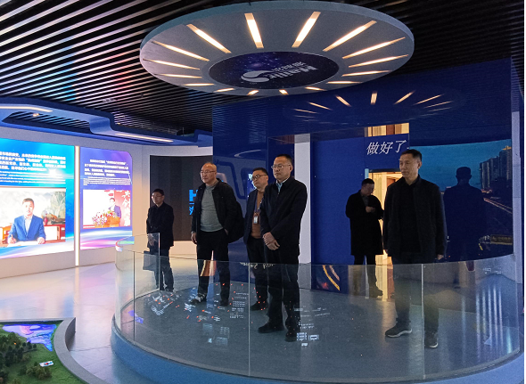 江苏省宿迁市宿豫区政协刘主席一行到米兰(milan)体育参观